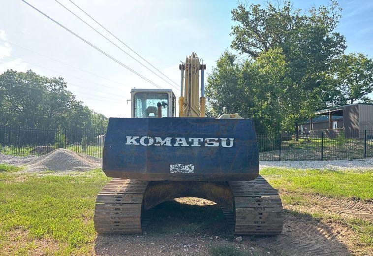 KOMATSU PC 200 EXCAVATOR - View 3