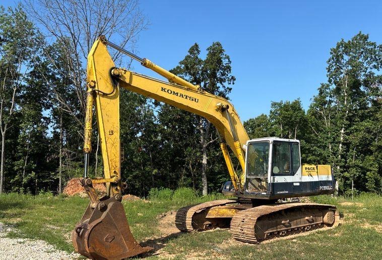 KOMATSU PC 200 EXCAVATOR