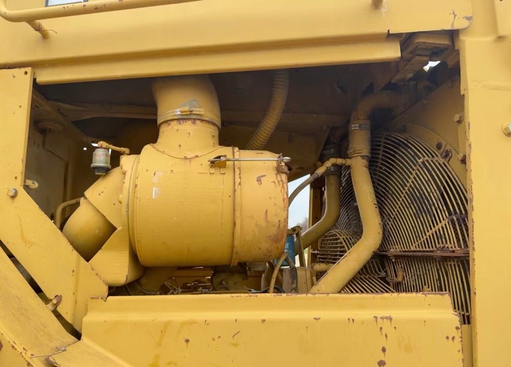 1990 CATERPILLAR D9N DOZER with ripper - View 17