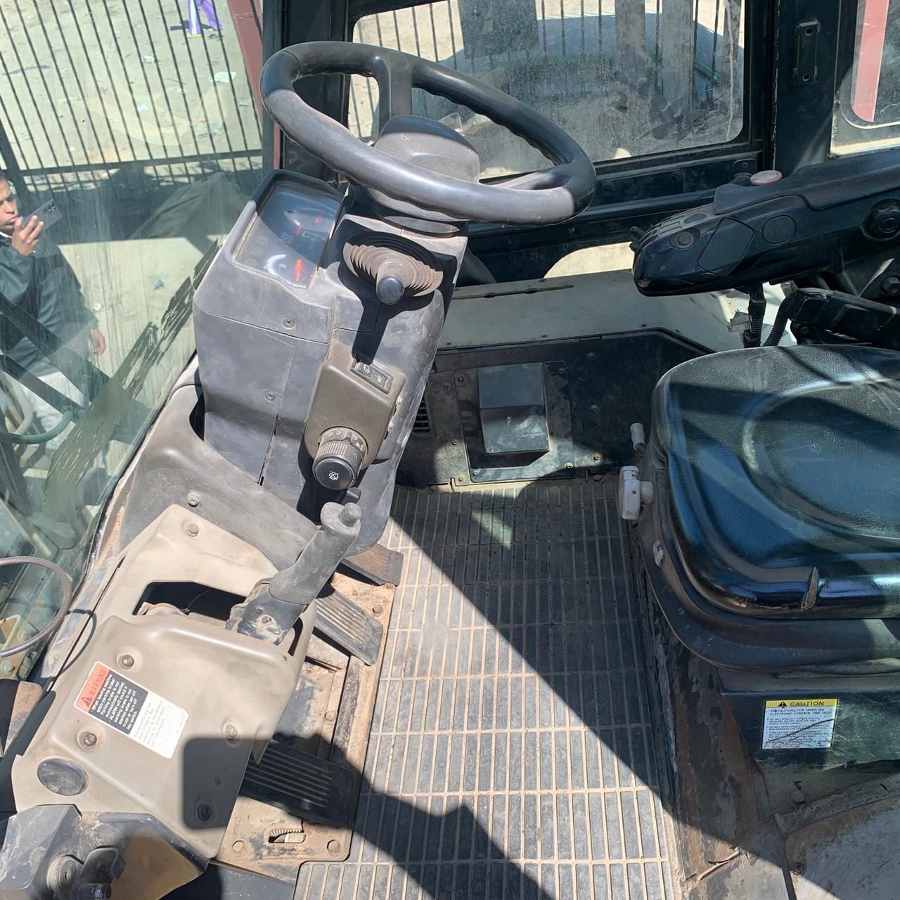 2012 CATERPILLAR  P33000  FORKLIFT - View 4
