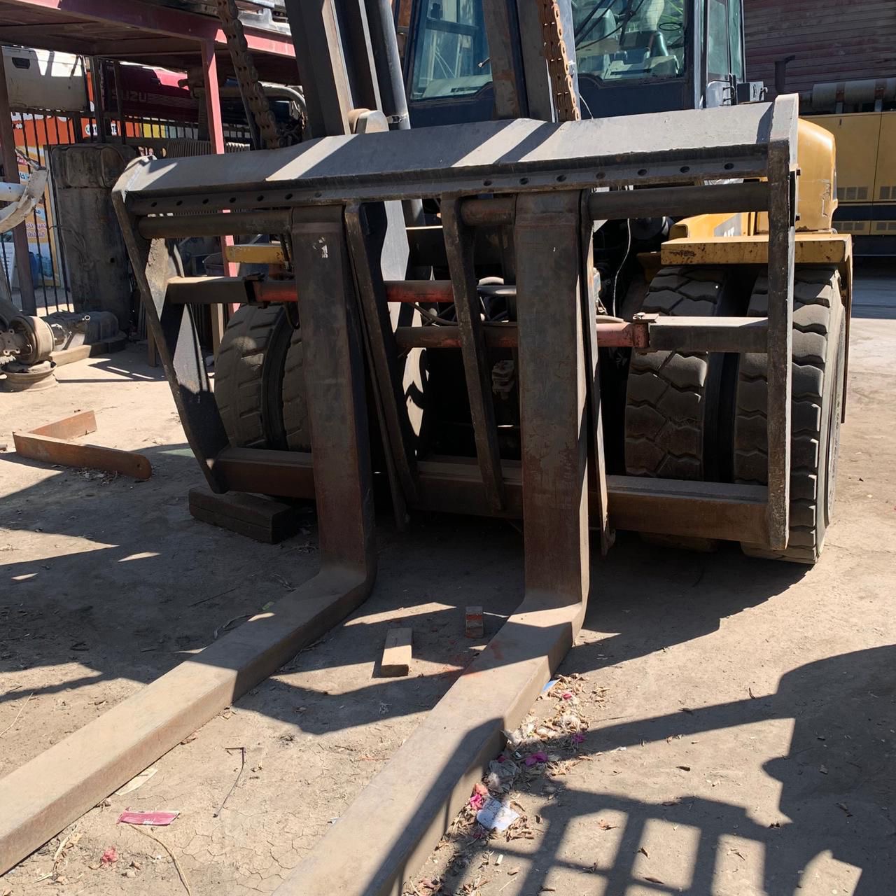 2012 CATERPILLAR  P33000  FORKLIFT - View 8